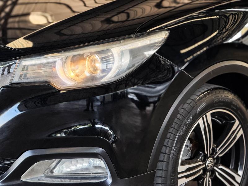 MG ZS 1.5 X SUNROOF