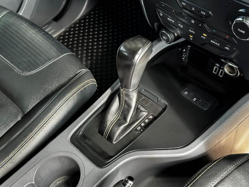 RANGER 4DR 2.2 WILD TRAK HI-RIDER 