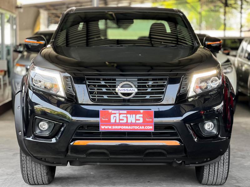 NAVARA NP-300 KING CAB 2.5 E BLACK EDITION 