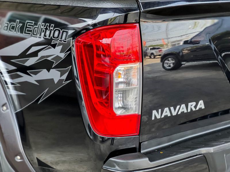 NAVARA NP-300 KING CAB 2.5 E BLACK EDITION 