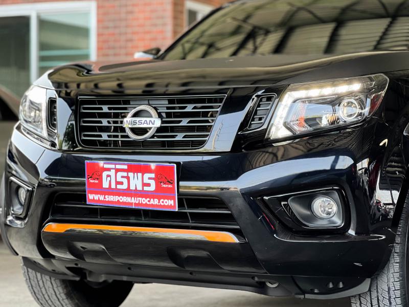 NAVARA NP-300 KING CAB 2.5 E BLACK EDITION 
