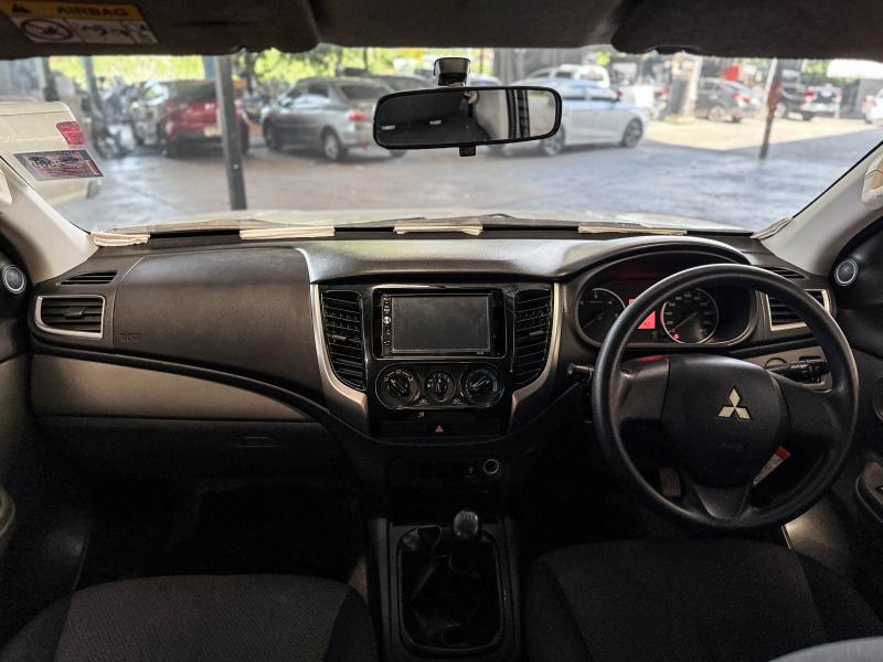 TRITON MEGA CAB 2.4 GLS PLUS