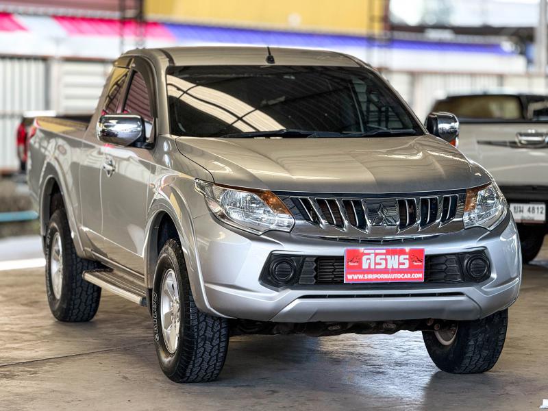 TRITON MEGA CAB 2.4 GLS PLUS
