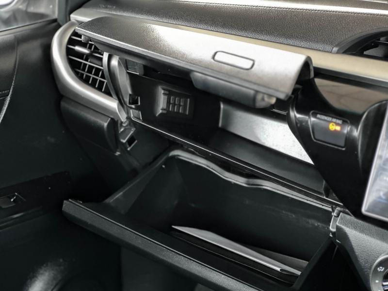 REVO 4DR 2.4E 4X4 DIFF-LOCK 