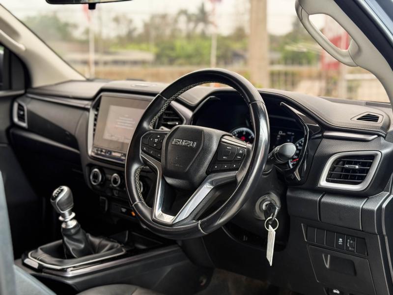 D-MAX VCROSS CAB 3.0 Z Ddi  4X4 DIFFLOCK 