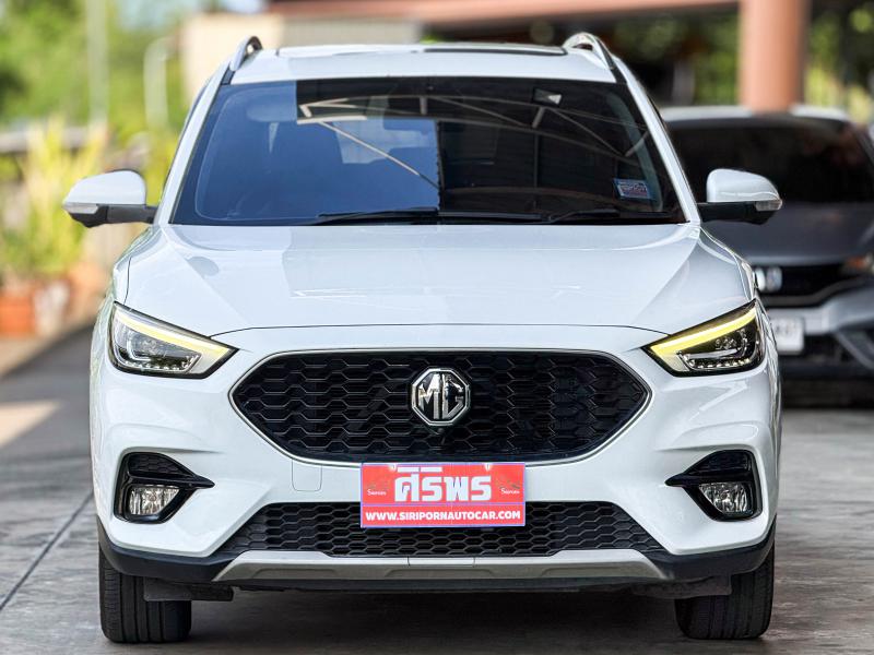 MG ZS 1.5 X SUNROOF i-SMART
