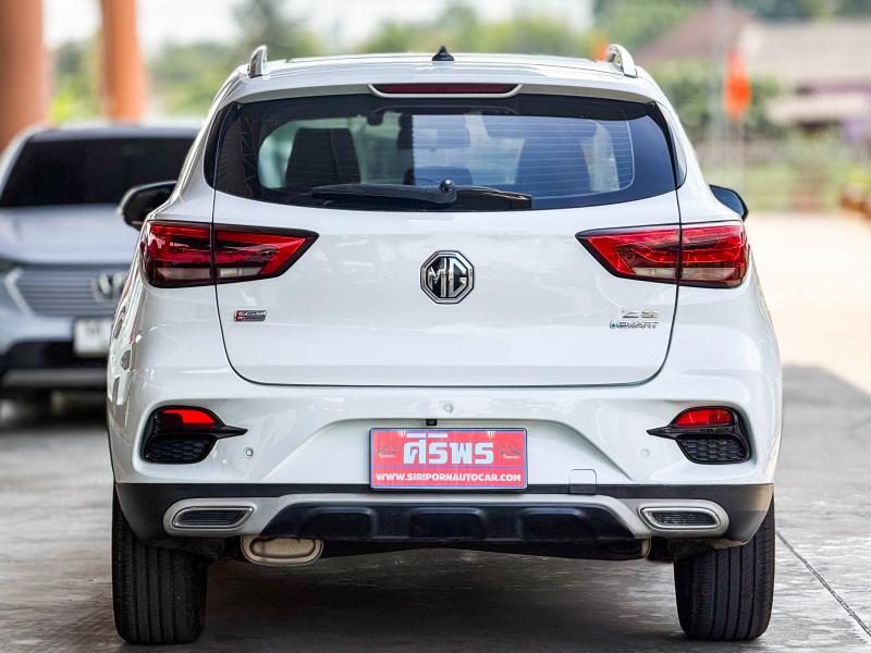 MG ZS 1.5 X SUNROOF i-SMART