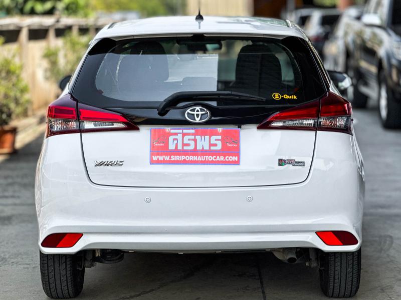 YARIS HATCHBACK 1.2 MID 