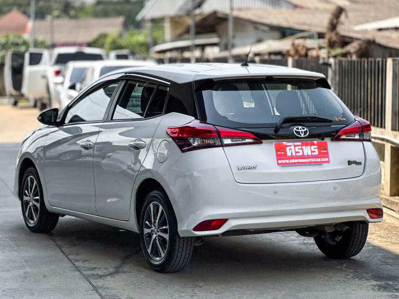 YARIS HATCHBACK 1.2 MID 