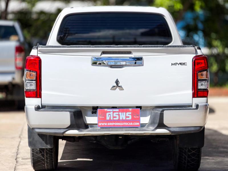 TRITON PLUS MEGA CAB 2.4 GLX MIVEC