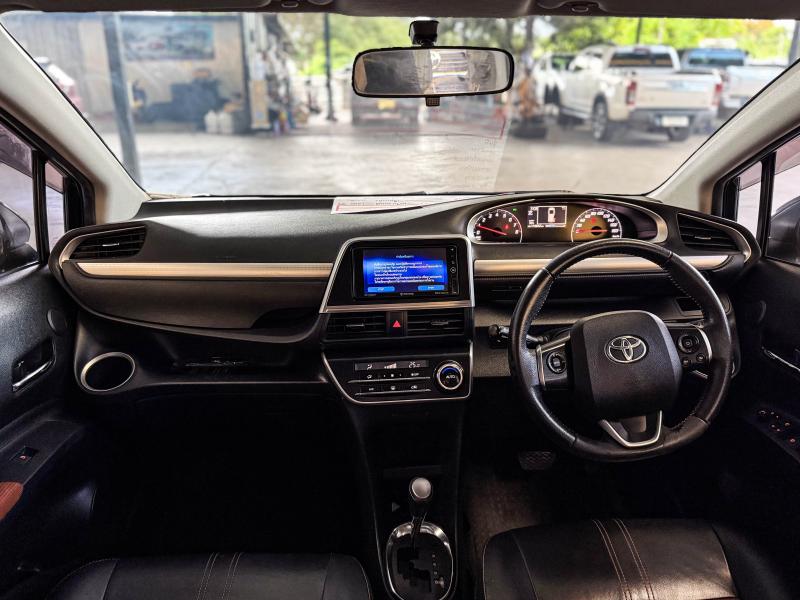 SIENTA 1.5 V