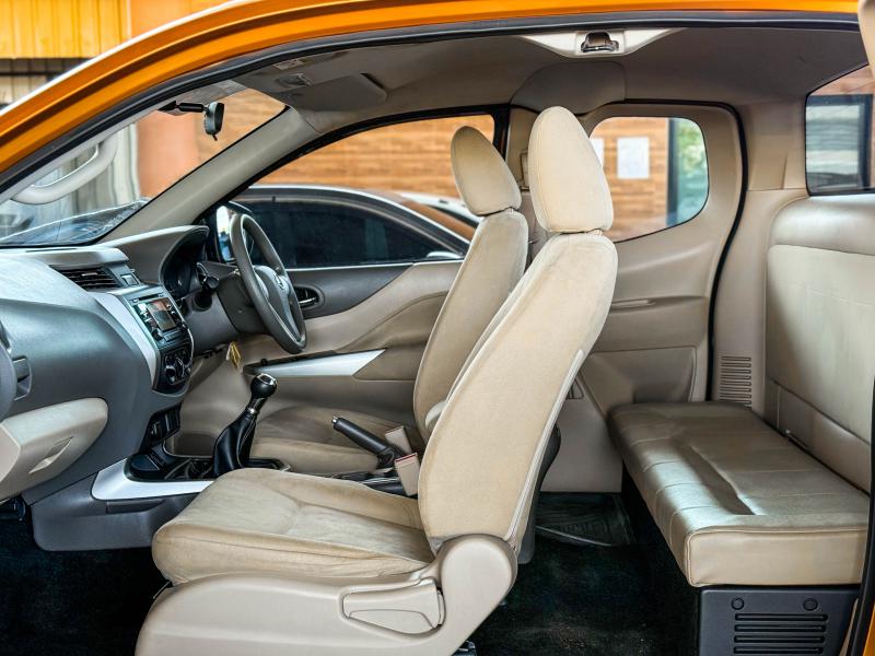 NAVARA NP300 MEGACAB 2.5