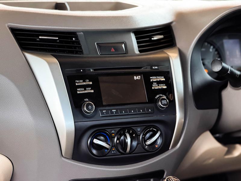 NAVARA NP300 MEGACAB 2.5