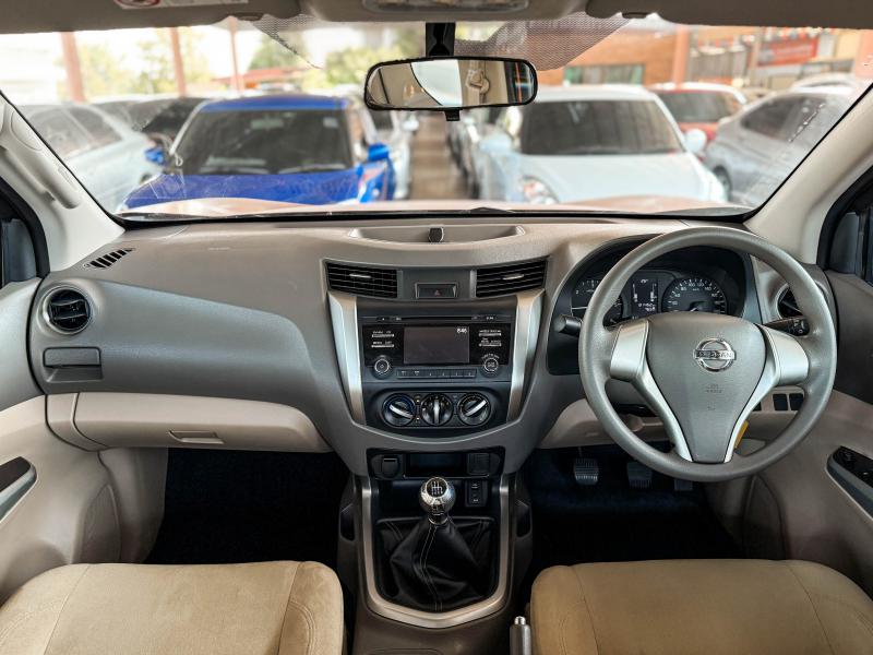 NAVARA NP300 MEGACAB 2.5