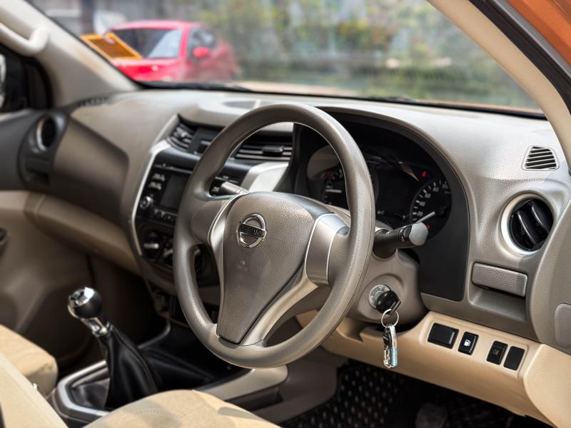 NAVARA KINGCAB 2.5E