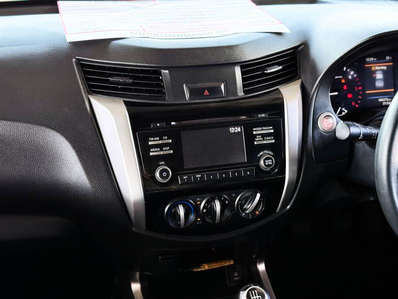 NAVARA KING CAB 2.5 E BLACK EDITION