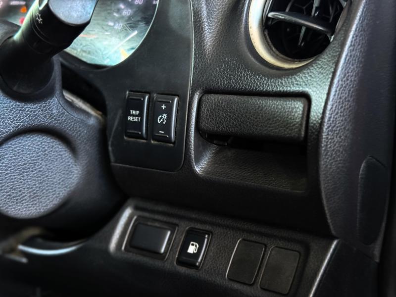 NAVARA KING CAB 2.5 E BLACK EDITION