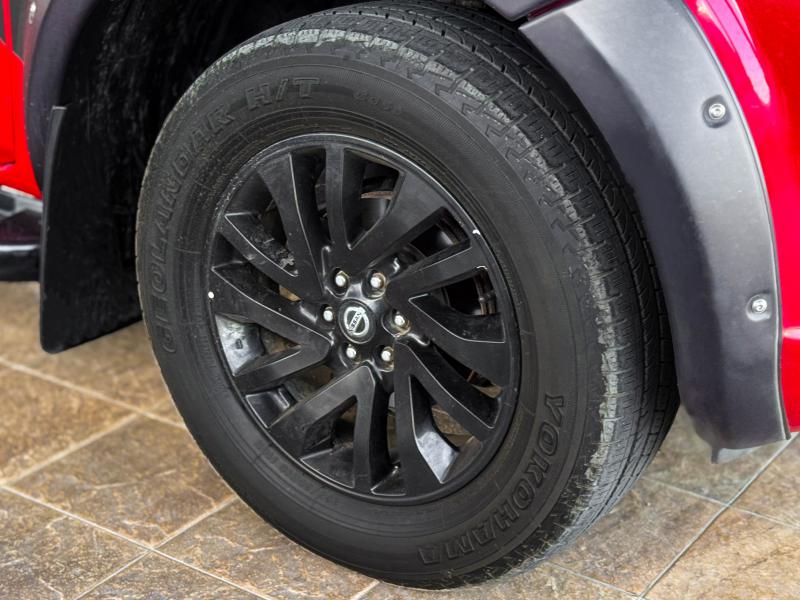 NAVARA KING CAB 2.5 E BLACK EDITION