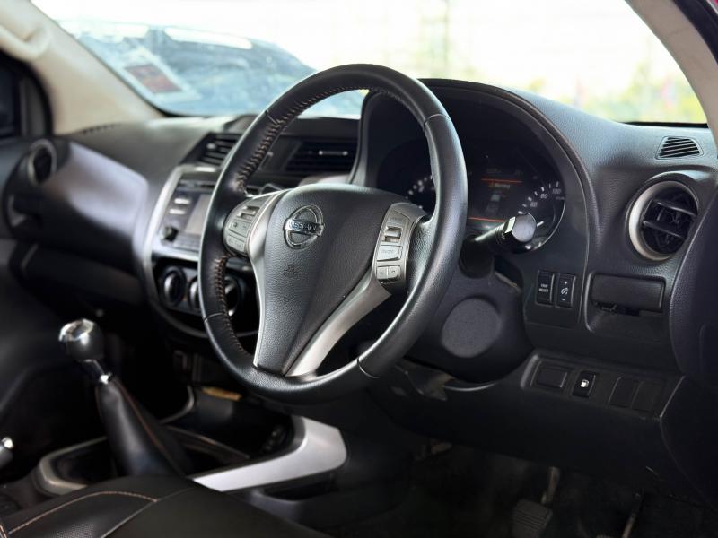 NAVARA KING CAB 2.5 E BLACK EDITION