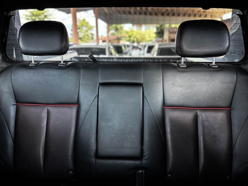 D-MAX 4DR 1.9 XSERIES DDI HILANDER 