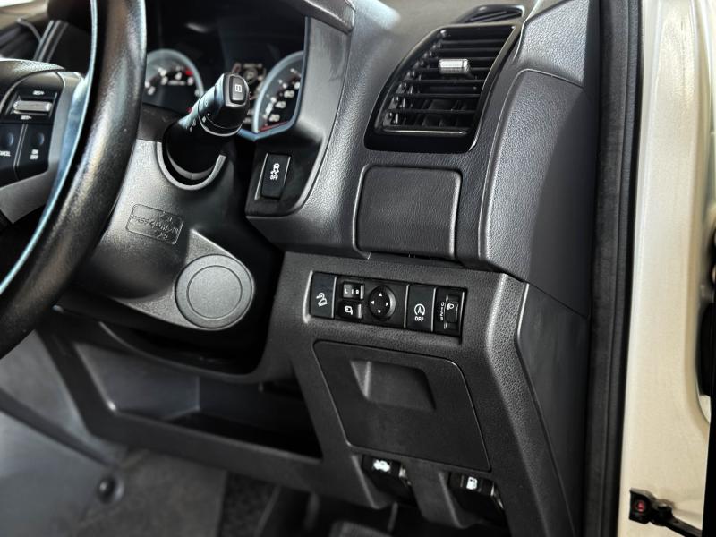 D-MAX 4DR 1.9 XSERIES DDI HILANDER 