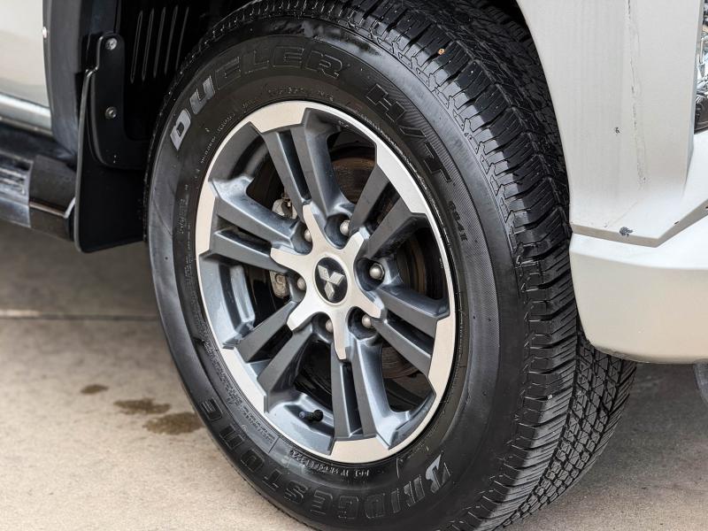 TRITON PLUS MEGA CAB 2.4 GLS MIVEC