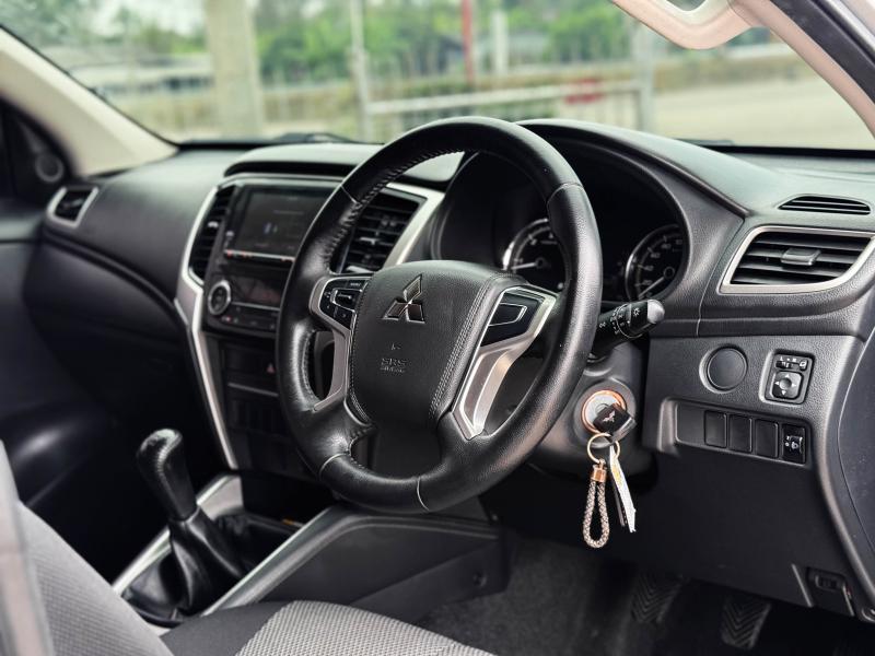 TRITON PLUS MEGA CAB 2.4 GLS MIVEC