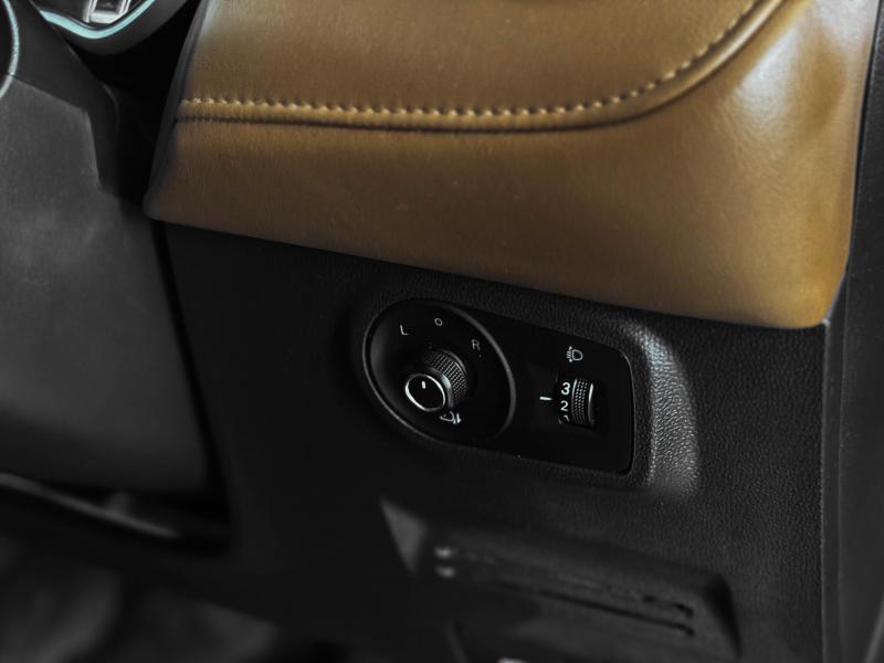 MG ZS 1.5 X SUNROOF i-SMART CVT 