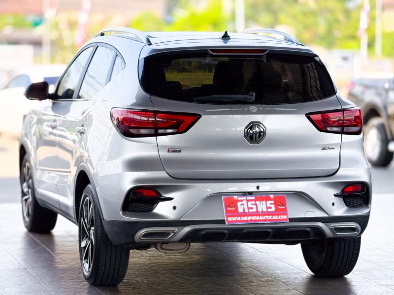 MG ZS 1.5 X SUNROOF i-SMART CVT 