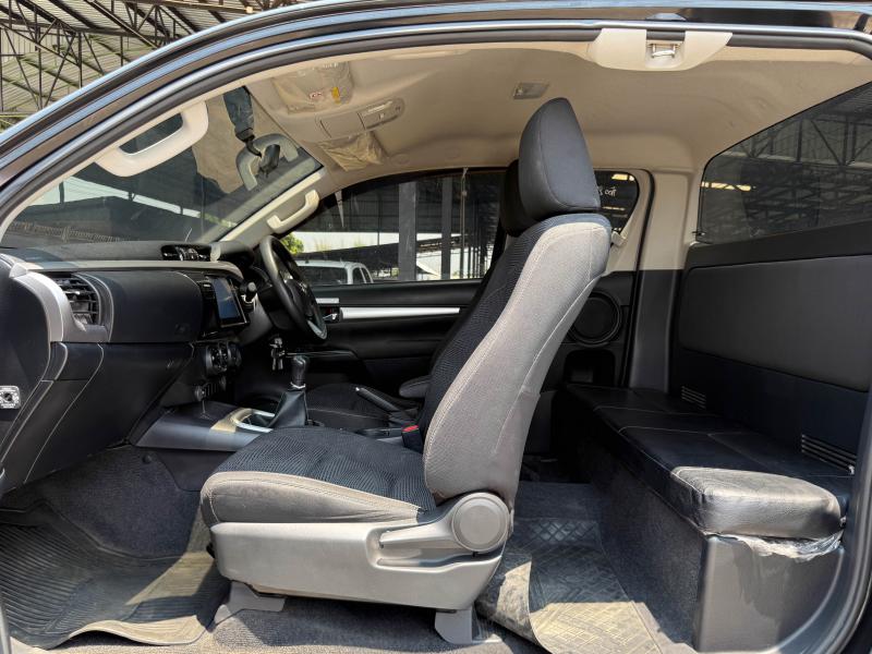 REVO CAB 2.4 ENTRY PRERUNNER