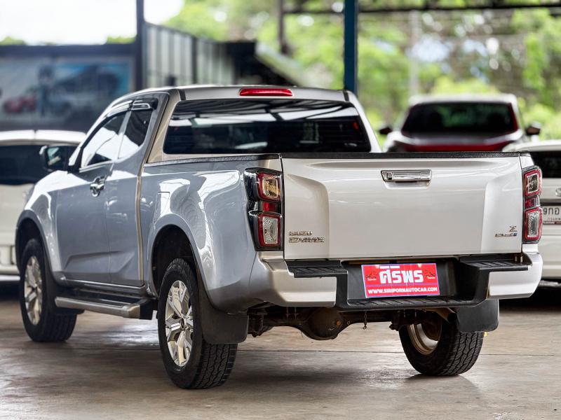 D-MAX VCROSS CAB 3.0Z Ddi 4X4 DIFFLOCK