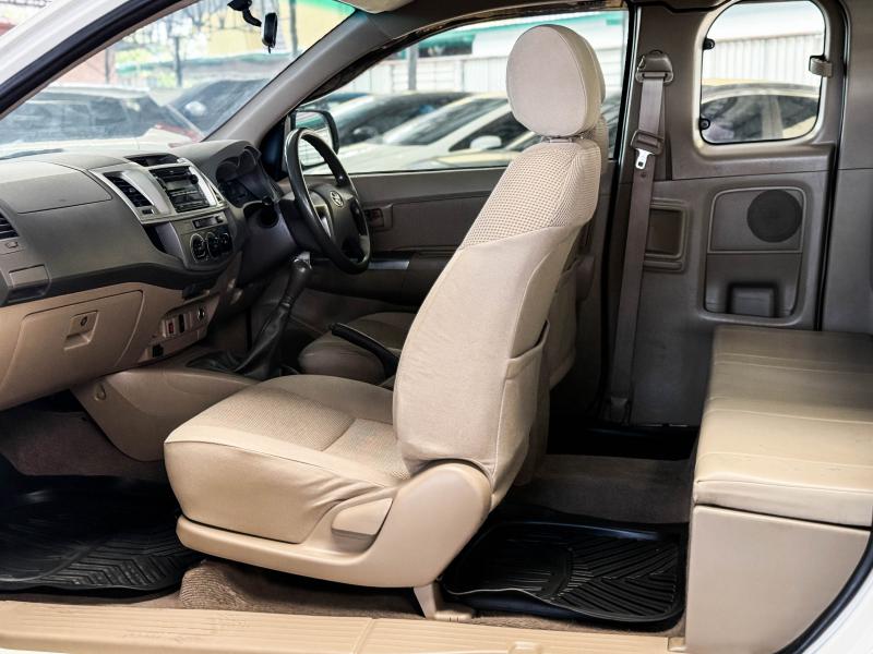 VIGO CHAMP CAB 2.5 E