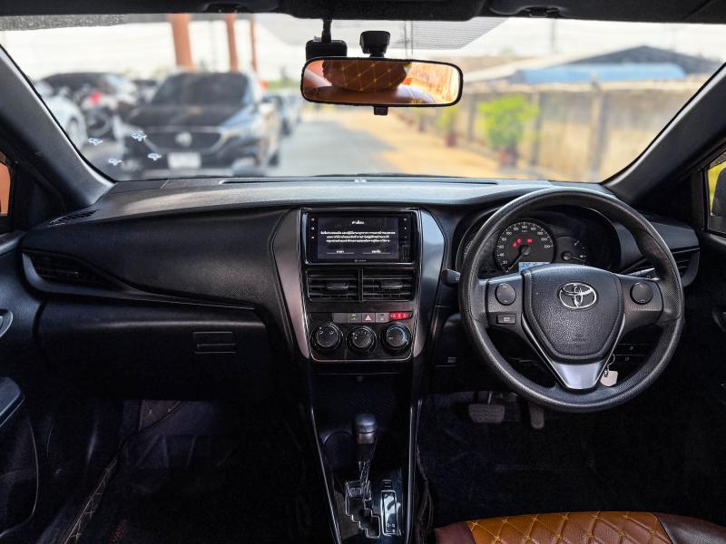 YARIS 1.2 SPORT CVT
