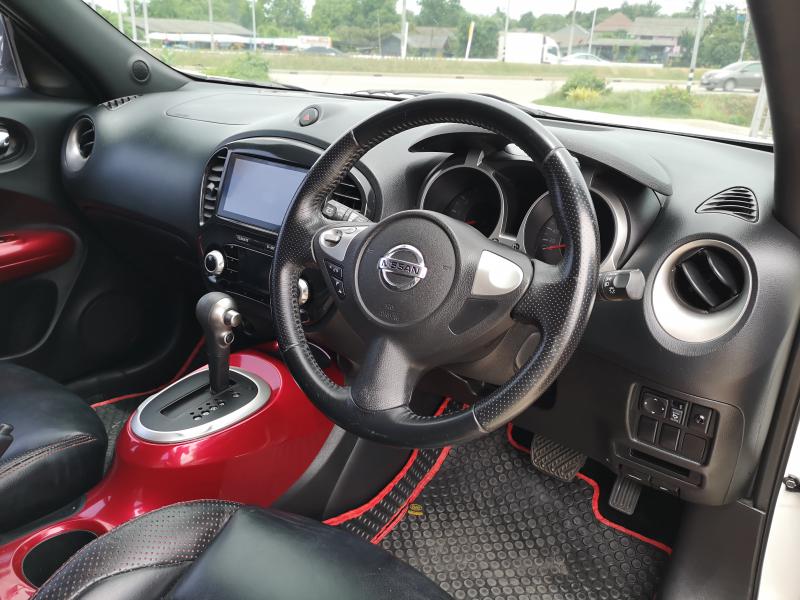 JUKE 1.6​ V,A/T