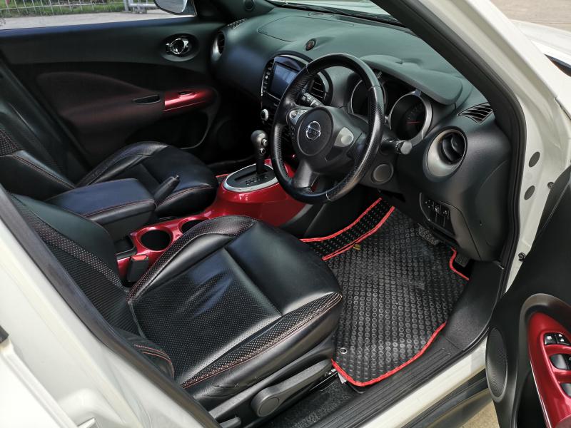 JUKE 1.6​ V,A/T