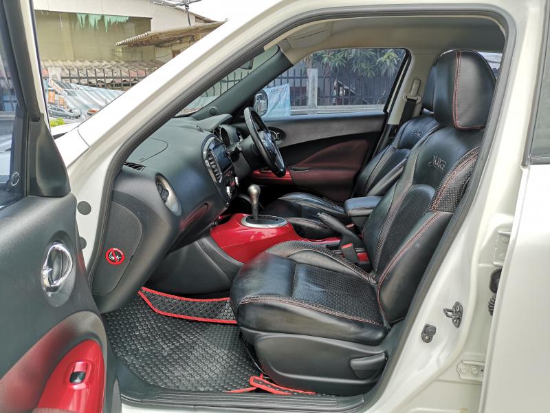 JUKE 1.6​ V,A/T