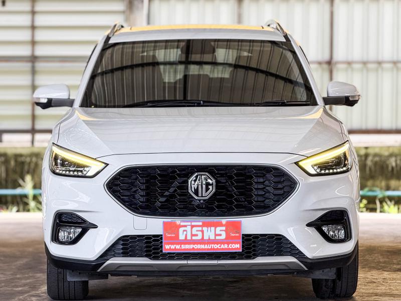 MG ZS 1.5 X SUNROOF i-SMART