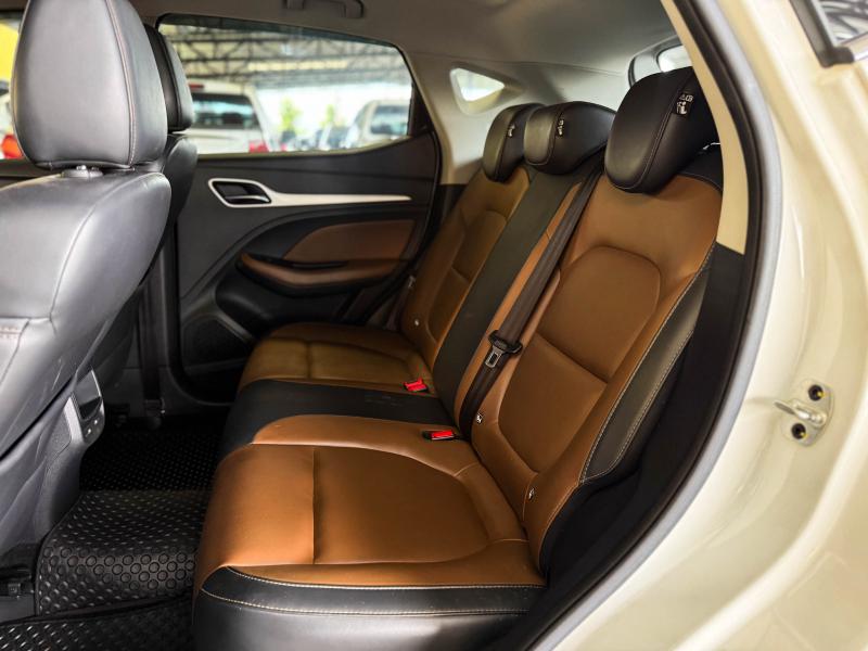 MG ZS 1.5 X SUNROOF i-SMART