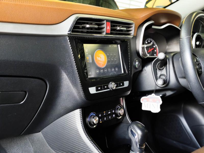 MG ZS 1.5 X SUNROOF i-SMART