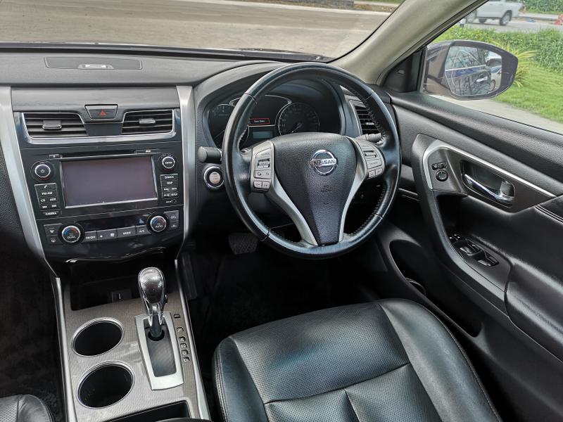 TEANA​ 2.5​ XV,A/T