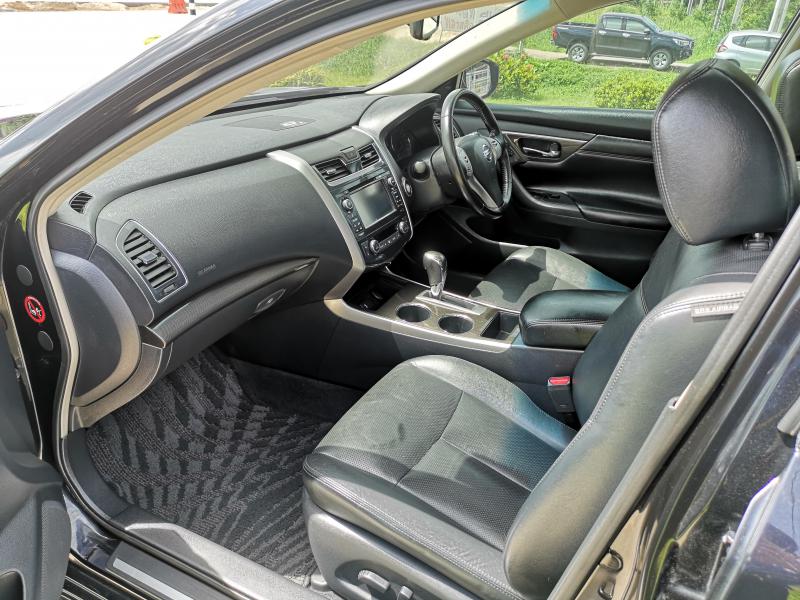 TEANA​ 2.5​ XV,A/T