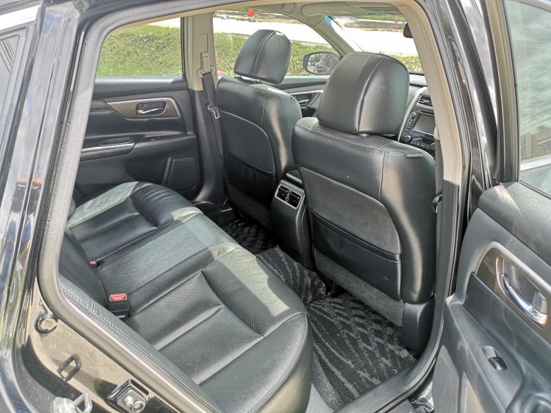 TEANA​ 2.5​ XV,A/T