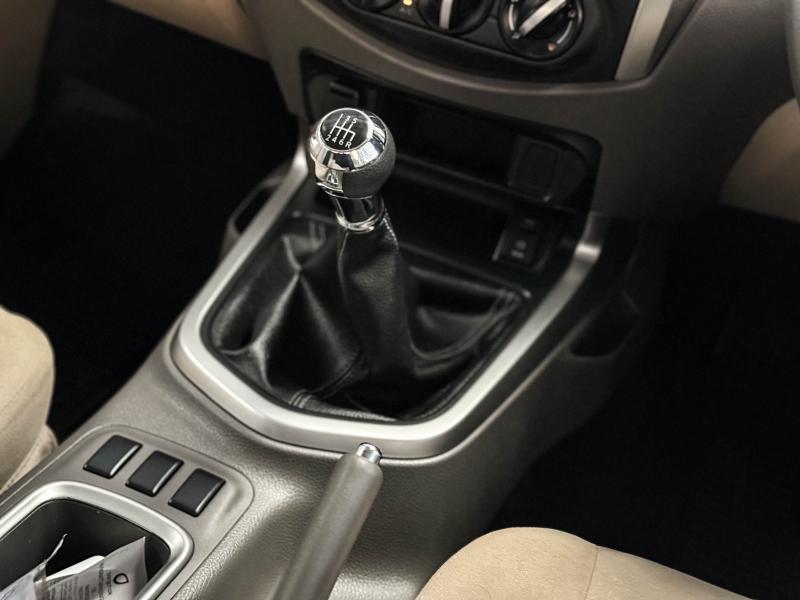 NAVARA NP300 KING CAB 2.5E 