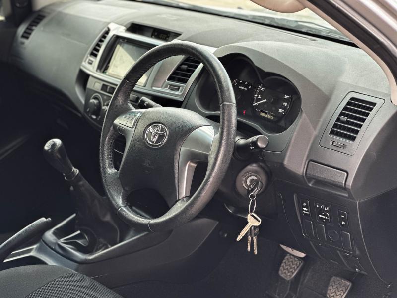 VIGO CHAMP 4DR 2.5 E 4X4 PRERUNNER