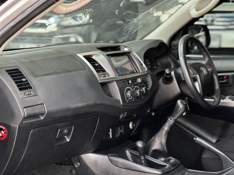 VIGO CHAMP 4DR 2.5 E 4X4 PRERUNNER