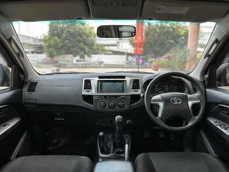 VIGO CHAMP 4DR 2.5 E 4X4 PRERUNNER