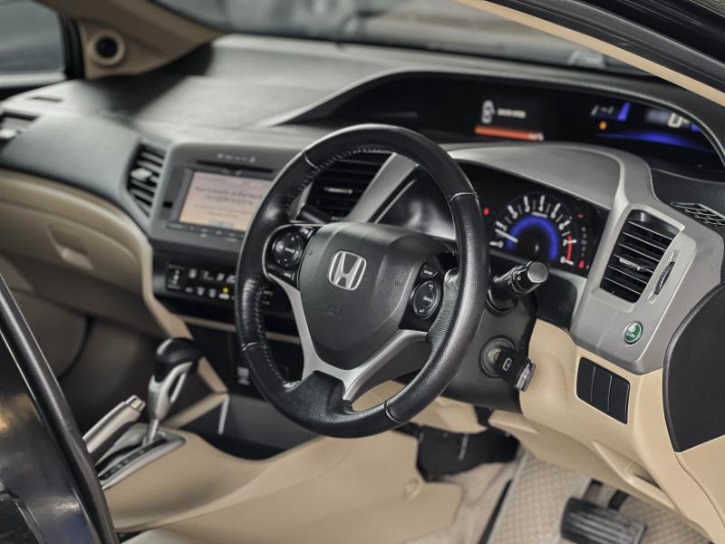 CIVIC FB 1.8 E NAVI I-VTEC