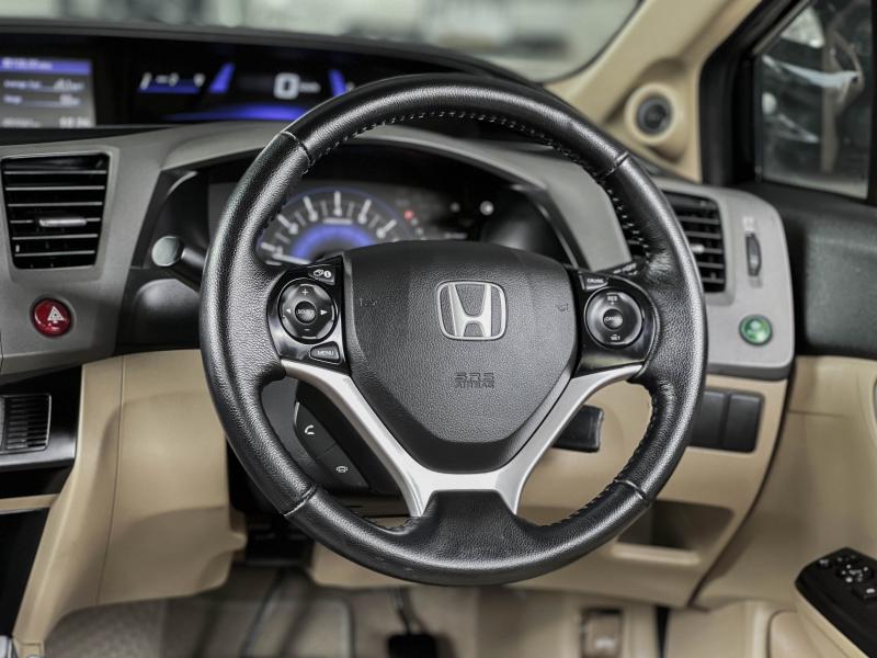 CIVIC FB 1.8 E NAVI I-VTEC