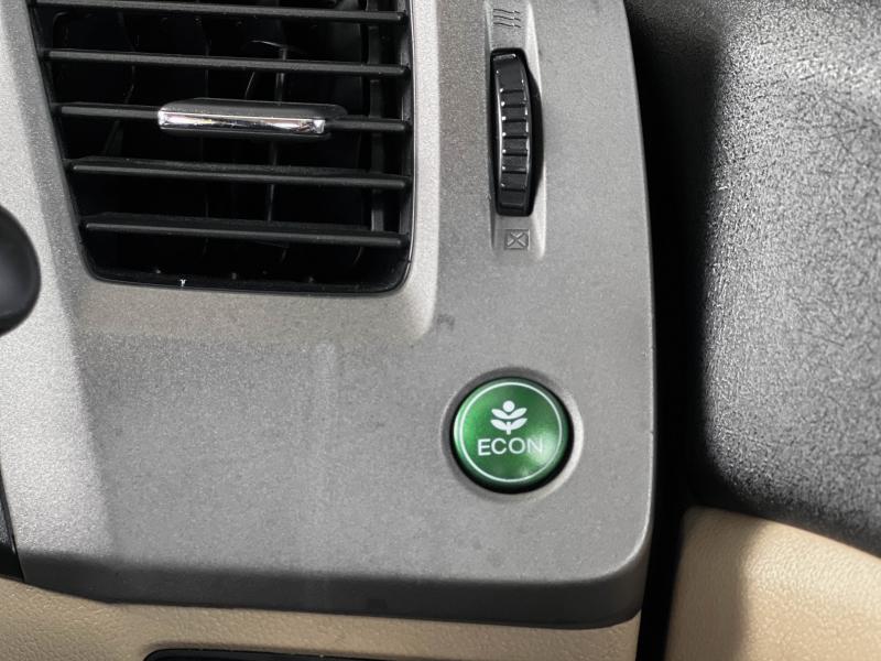 CIVIC FB 1.8 E NAVI I-VTEC