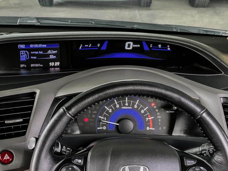 CIVIC FB 1.8 E NAVI I-VTEC